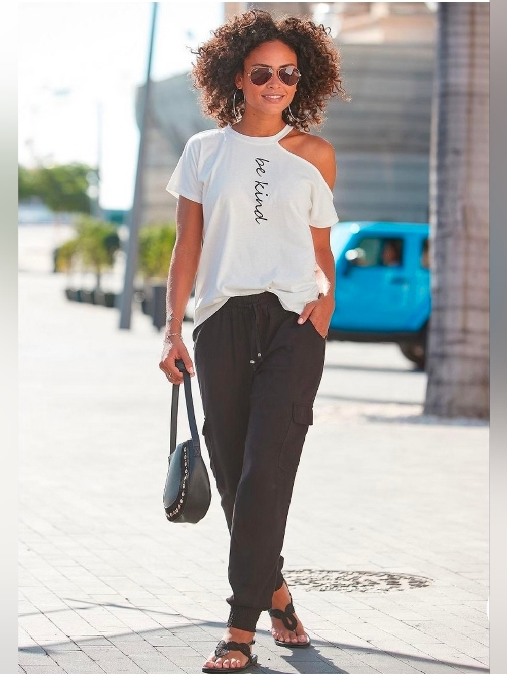 Lascana White Asymmetric Cold-Shoulder Tee with "be kind" Script. NWT. Size 4/6 - Picture 8 of 8